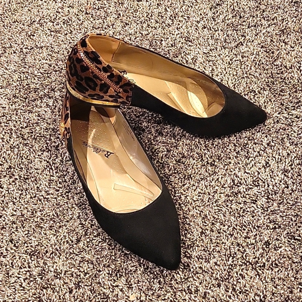 BELLINI black and lepored flats